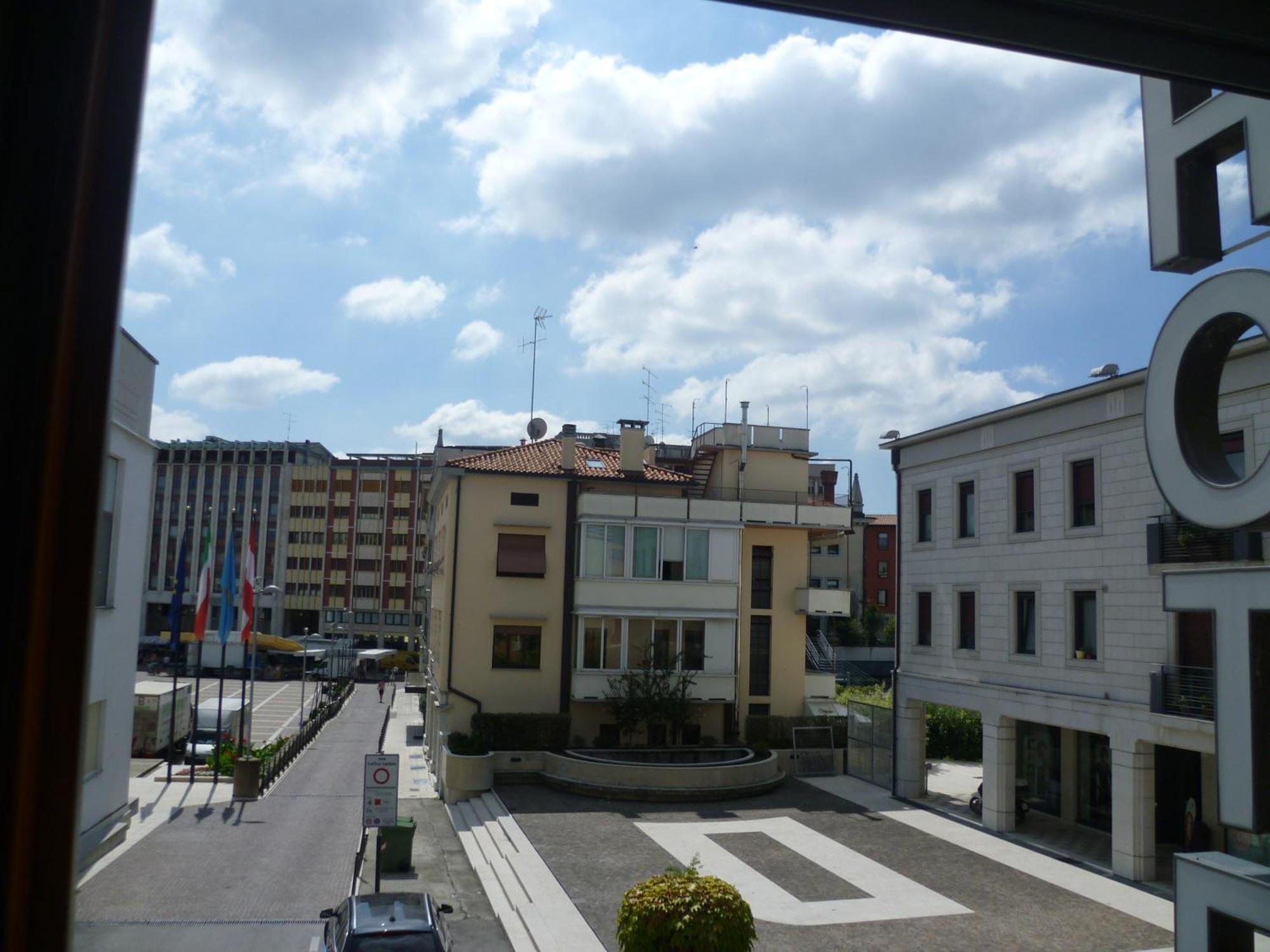 Hotel Minerva Pordenone Eksteriør bilde