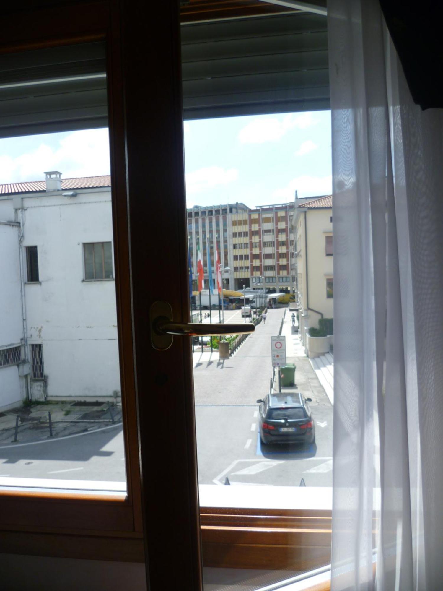 Hotel Minerva Pordenone Eksteriør bilde